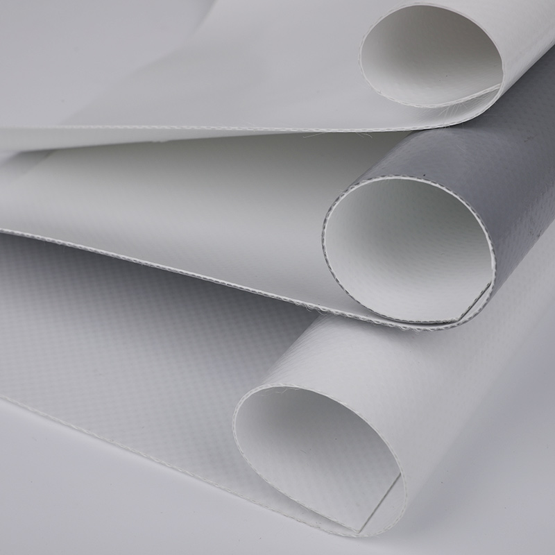 Materialul structurii membranei PVC